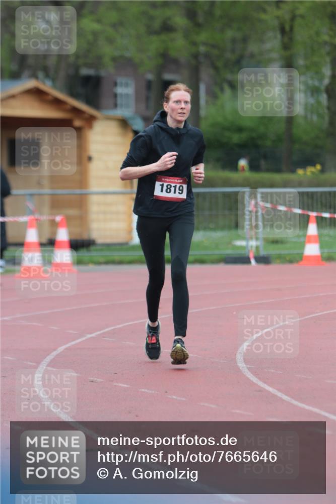 13.04.2025 - Hammer Lauf A. Gomolzig http://msf.ph/oto/7665646 13.04.2025 12:21:45 Ziel 1819, 1900 meine-sportfotos.de
