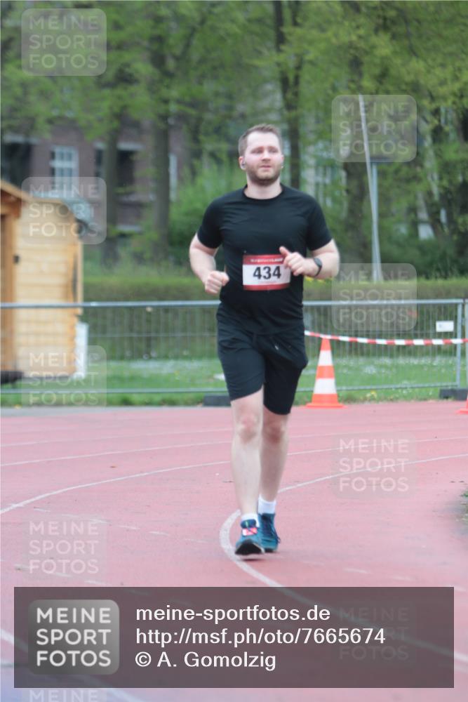 13.04.2025 - Hammer Lauf A. Gomolzig http://msf.ph/oto/7665674 13.04.2025 12:22:26 Ziel 434 meine-sportfotos.de