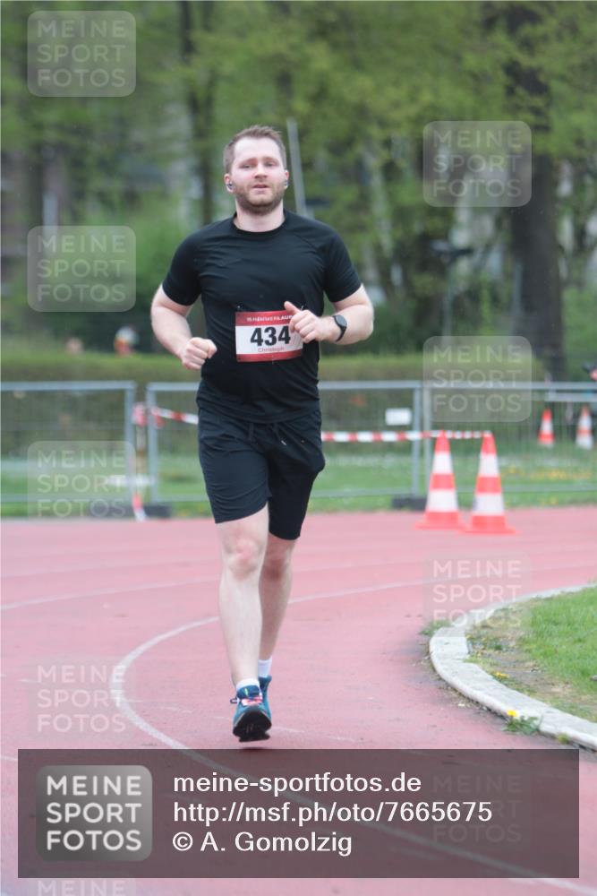13.04.2025 - Hammer Lauf A. Gomolzig http://msf.ph/oto/7665675 13.04.2025 12:22:27 Ziel 434 meine-sportfotos.de