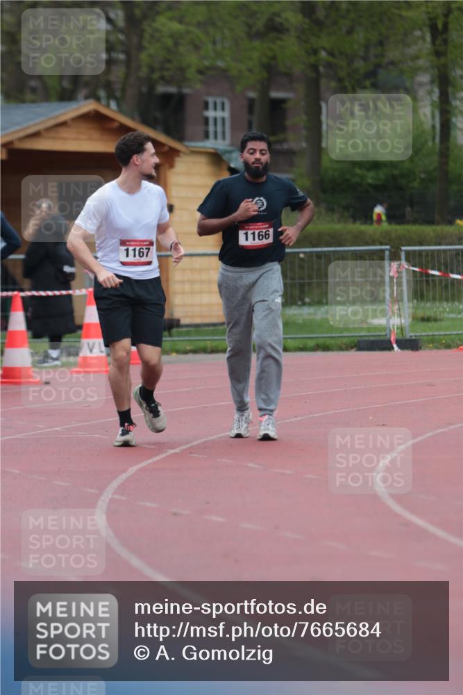 13.04.2025 - Hammer Lauf A. Gomolzig http://msf.ph/oto/7665684 13.04.2025 12:22:57 Ziel 1166, 1167 meine-sportfotos.de