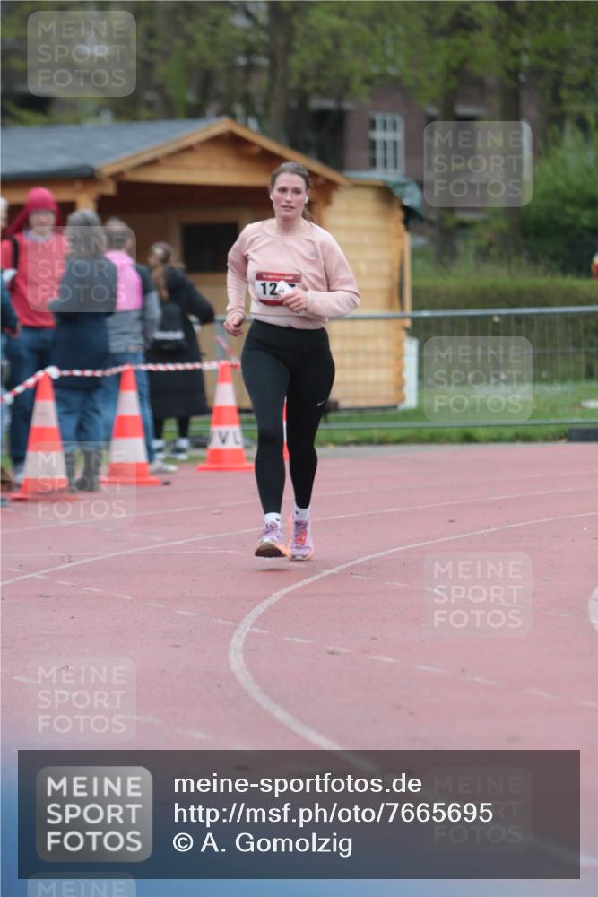 13.04.2025 - Hammer Lauf A. Gomolzig http://msf.ph/oto/7665695 13.04.2025 12:23:49 Ziel 1267 meine-sportfotos.de