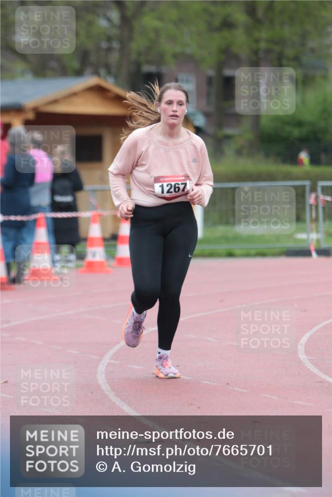 13.04.2025 - Hammer Lauf A. Gomolzig http://msf.ph/oto/7665701 13.04.2025 12:23:51 Ziel 1267 meine-sportfotos.de