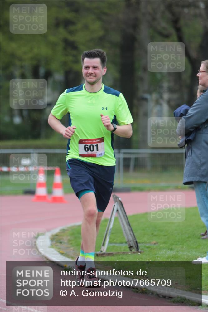 13.04.2025 - Hammer Lauf A. Gomolzig http://msf.ph/oto/7665709 13.04.2025 12:24:10 Ziel 601 meine-sportfotos.de