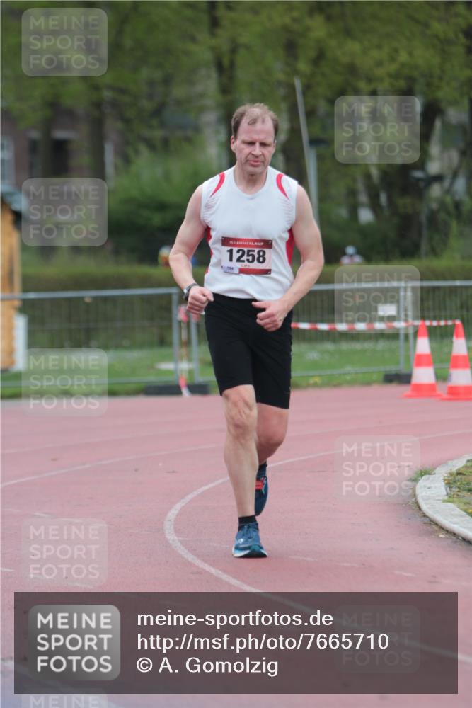 13.04.2025 - Hammer Lauf A. Gomolzig http://msf.ph/oto/7665710 13.04.2025 12:24:27 Ziel 1258 meine-sportfotos.de