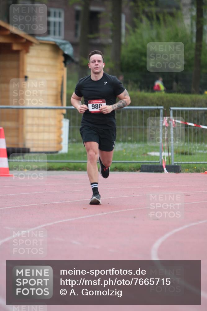 13.04.2025 - Hammer Lauf A. Gomolzig http://msf.ph/oto/7665715 13.04.2025 12:24:37 Ziel 980 meine-sportfotos.de