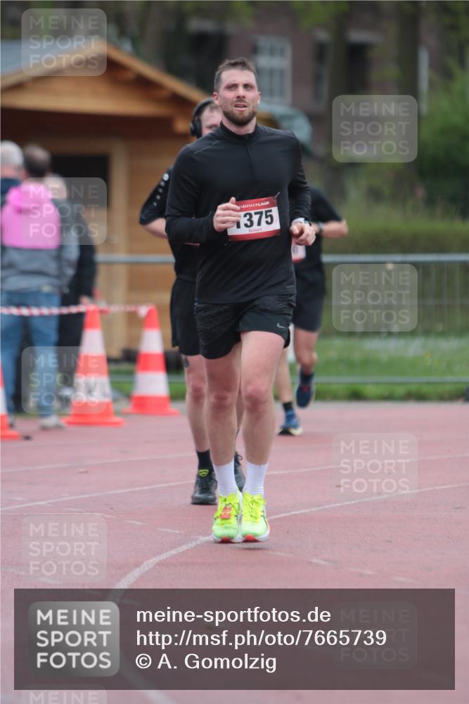13.04.2025 - Hammer Lauf A. Gomolzig http://msf.ph/oto/7665739 13.04.2025 12:25:01 Ziel 670, 1002, 1375 meine-sportfotos.de