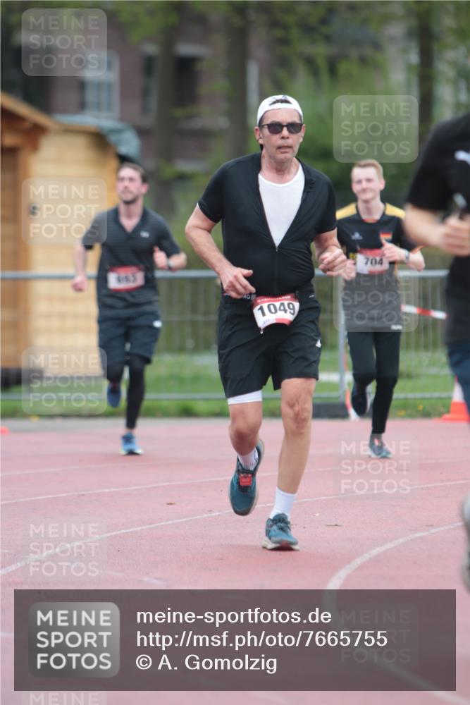 13.04.2025 - Hammer Lauf A. Gomolzig http://msf.ph/oto/7665755 13.04.2025 12:25:13 Ziel 109, 693, 704, 1049 meine-sportfotos.de