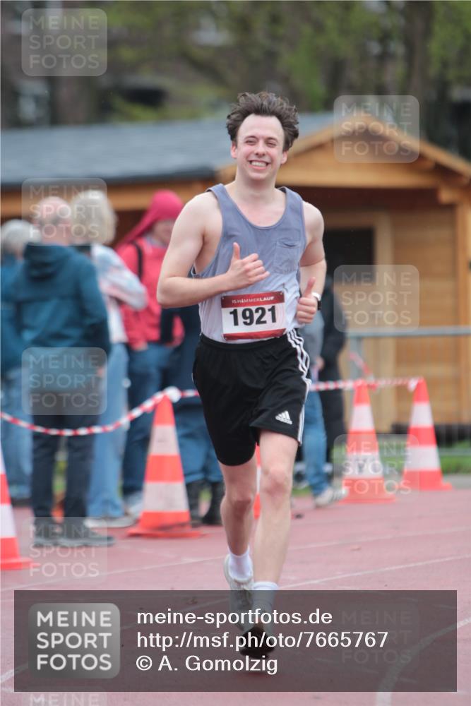 13.04.2025 - Hammer Lauf A. Gomolzig http://msf.ph/oto/7665767 13.04.2025 12:25:31 Ziel 1921 meine-sportfotos.de