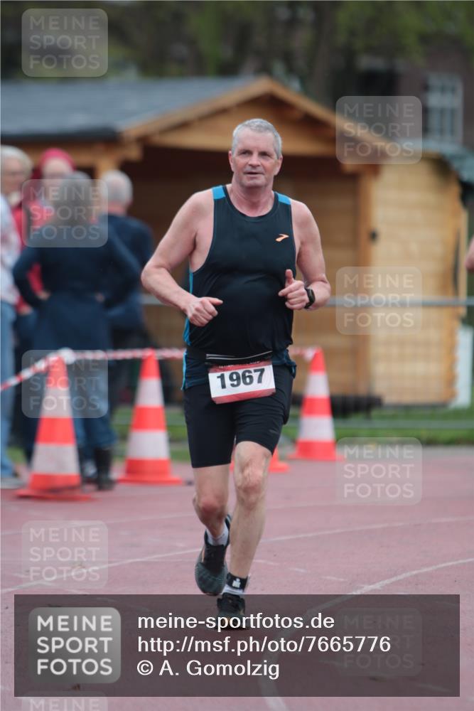 13.04.2025 - Hammer Lauf A. Gomolzig http://msf.ph/oto/7665776 13.04.2025 12:25:59 Ziel 384 meine-sportfotos.de
