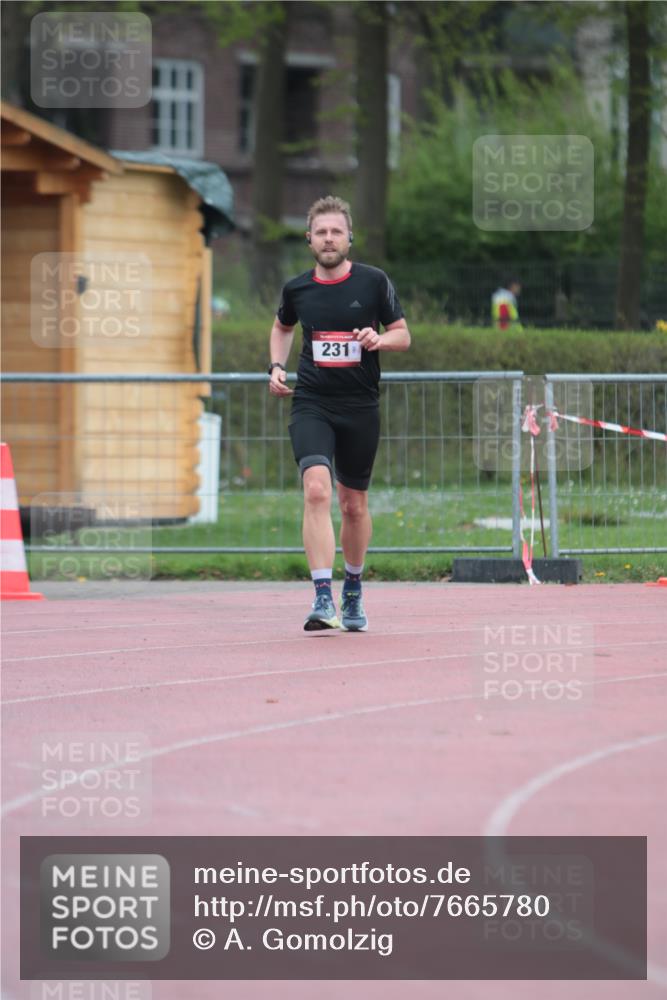 13.04.2025 - Hammer Lauf A. Gomolzig http://msf.ph/oto/7665780 13.04.2025 12:26:06 Ziel 231, 384 meine-sportfotos.de