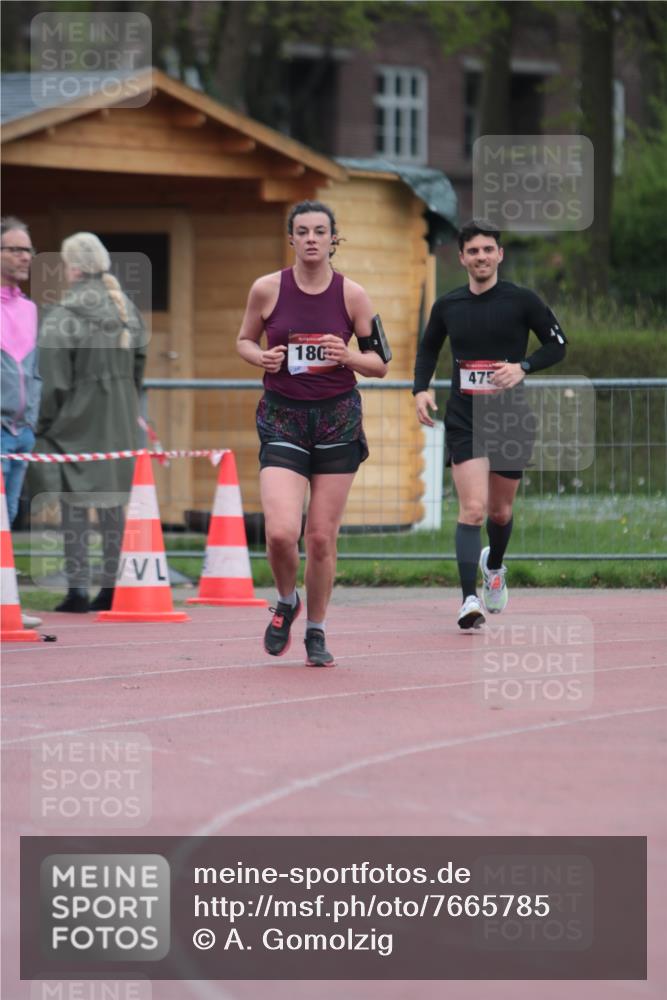 13.04.2025 - Hammer Lauf A. Gomolzig http://msf.ph/oto/7665785 13.04.2025 12:26:17 Ziel 340, 475, 1808 meine-sportfotos.de