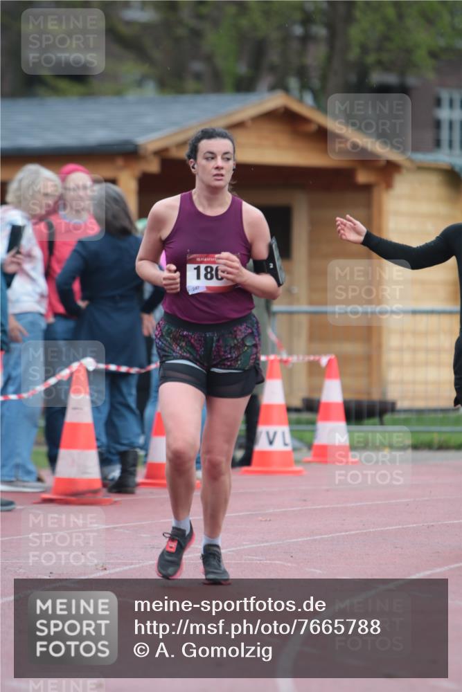 13.04.2025 - Hammer Lauf A. Gomolzig http://msf.ph/oto/7665788 13.04.2025 12:26:20 Ziel 340, 475, 1808 meine-sportfotos.de