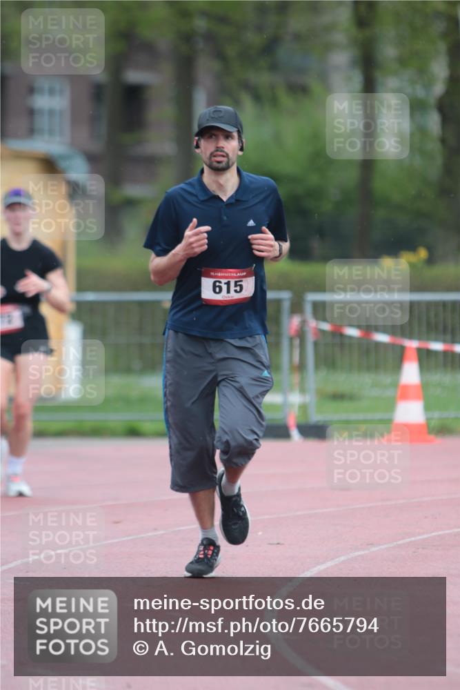 13.04.2025 - Hammer Lauf A. Gomolzig http://msf.ph/oto/7665794 13.04.2025 12:26:51 Ziel 572, 615 meine-sportfotos.de