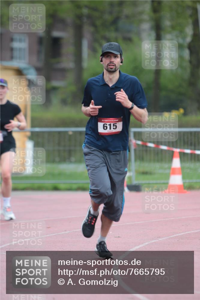 13.04.2025 - Hammer Lauf A. Gomolzig http://msf.ph/oto/7665795 13.04.2025 12:26:51 Ziel 572, 615 meine-sportfotos.de