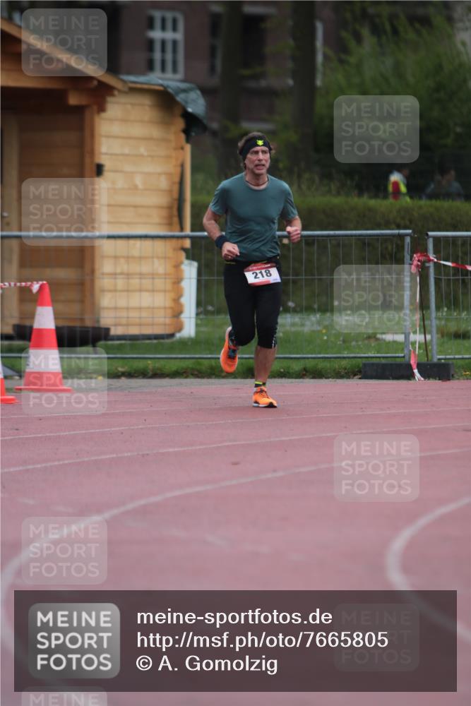 13.04.2025 - Hammer Lauf A. Gomolzig http://msf.ph/oto/7665805 13.04.2025 12:27:19 Ziel 218 meine-sportfotos.de