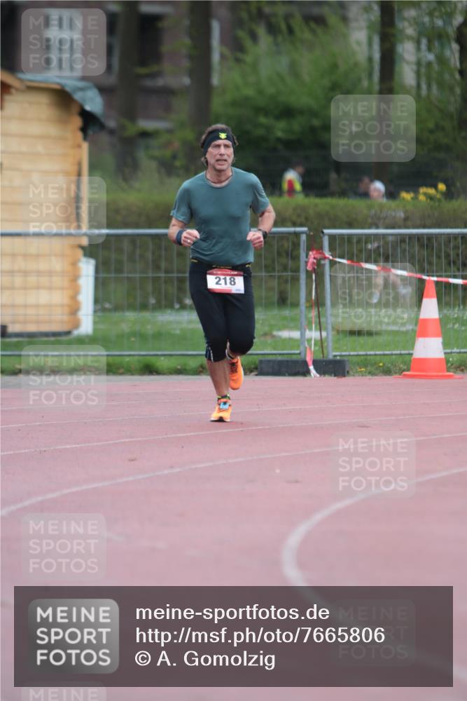 13.04.2025 - Hammer Lauf A. Gomolzig http://msf.ph/oto/7665806 13.04.2025 12:27:20 Ziel 218 meine-sportfotos.de