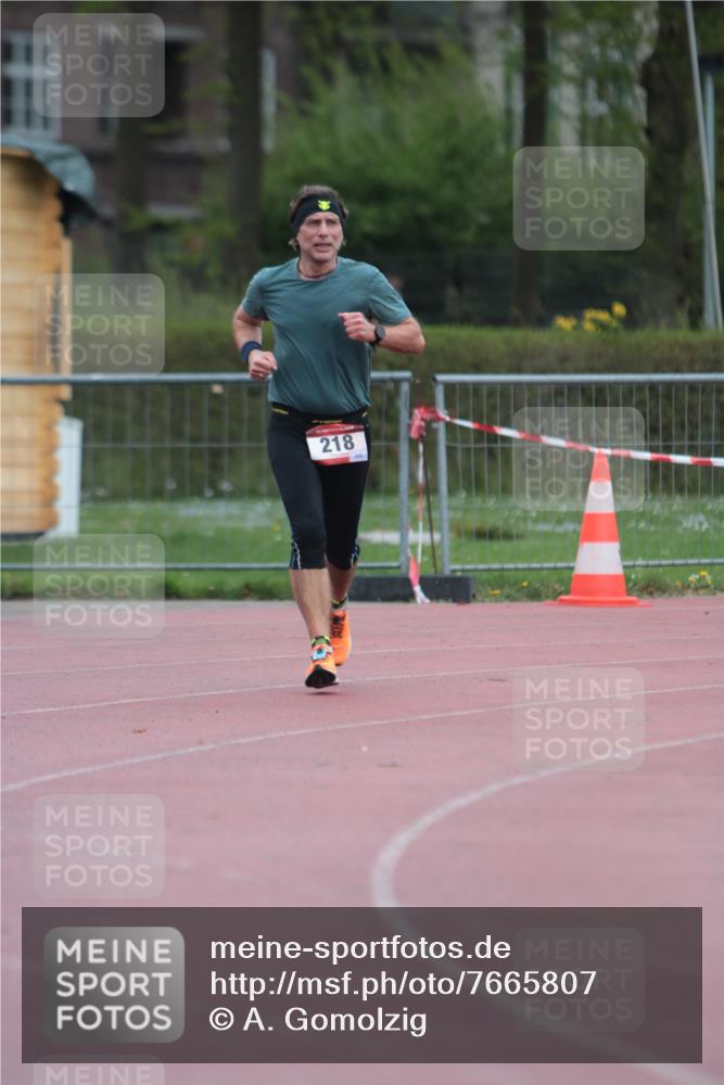 13.04.2025 - Hammer Lauf A. Gomolzig http://msf.ph/oto/7665807 13.04.2025 12:27:20 Ziel 218 meine-sportfotos.de