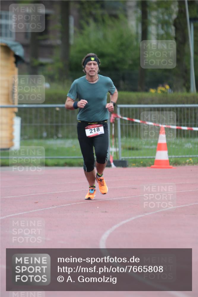 13.04.2025 - Hammer Lauf A. Gomolzig http://msf.ph/oto/7665808 13.04.2025 12:27:21 Ziel 218 meine-sportfotos.de