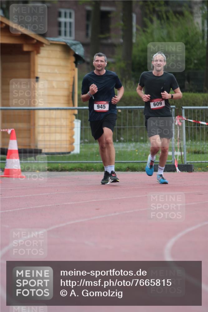 13.04.2025 - Hammer Lauf A. Gomolzig http://msf.ph/oto/7665815 13.04.2025 12:27:26 Ziel 218, 945 meine-sportfotos.de