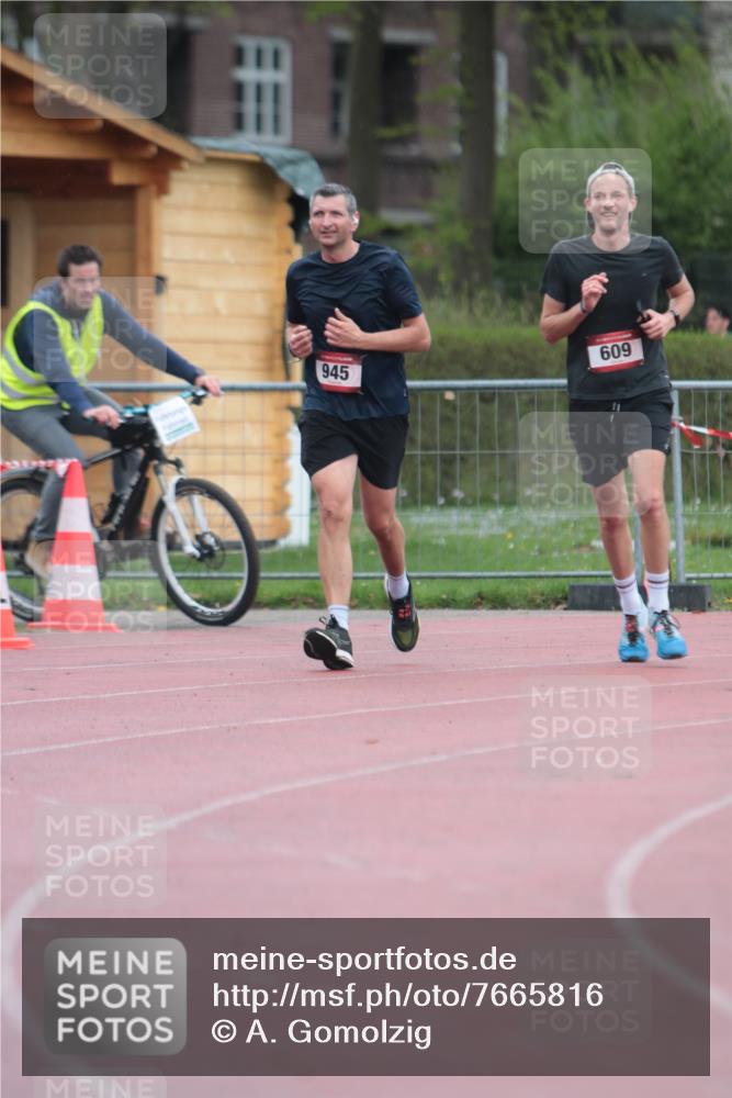 13.04.2025 - Hammer Lauf A. Gomolzig http://msf.ph/oto/7665816 13.04.2025 12:27:27 Ziel 218, 609, 945 meine-sportfotos.de