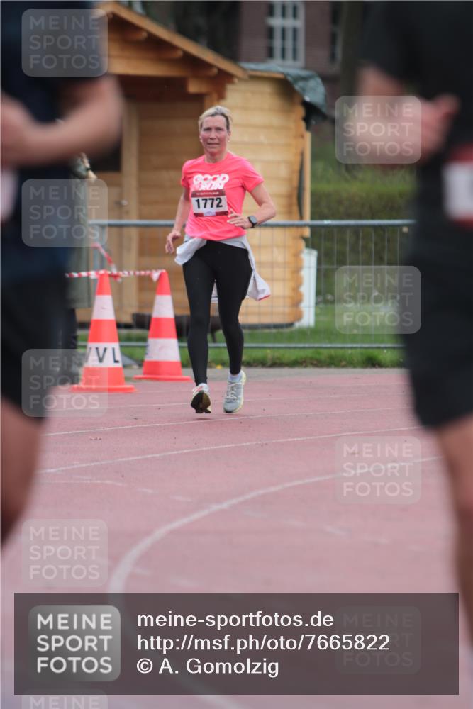 13.04.2025 - Hammer Lauf A. Gomolzig http://msf.ph/oto/7665822 13.04.2025 12:27:35 Ziel 609, 945, 1151, 1772 meine-sportfotos.de