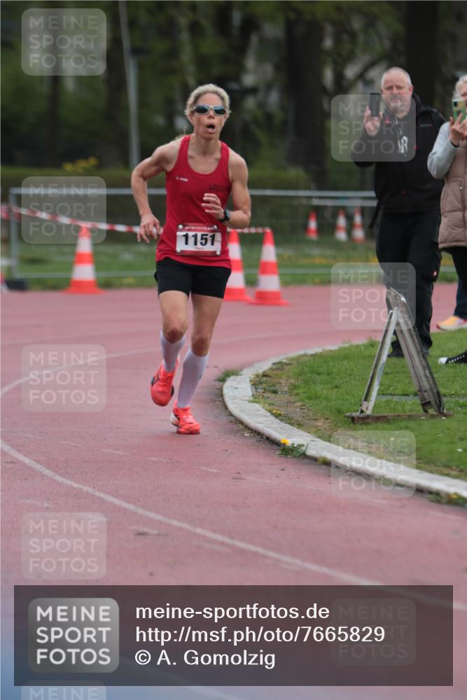 13.04.2025 - Hammer Lauf A. Gomolzig http://msf.ph/oto/7665829 13.04.2025 12:27:39 Ziel 432, 1151, 1772 meine-sportfotos.de