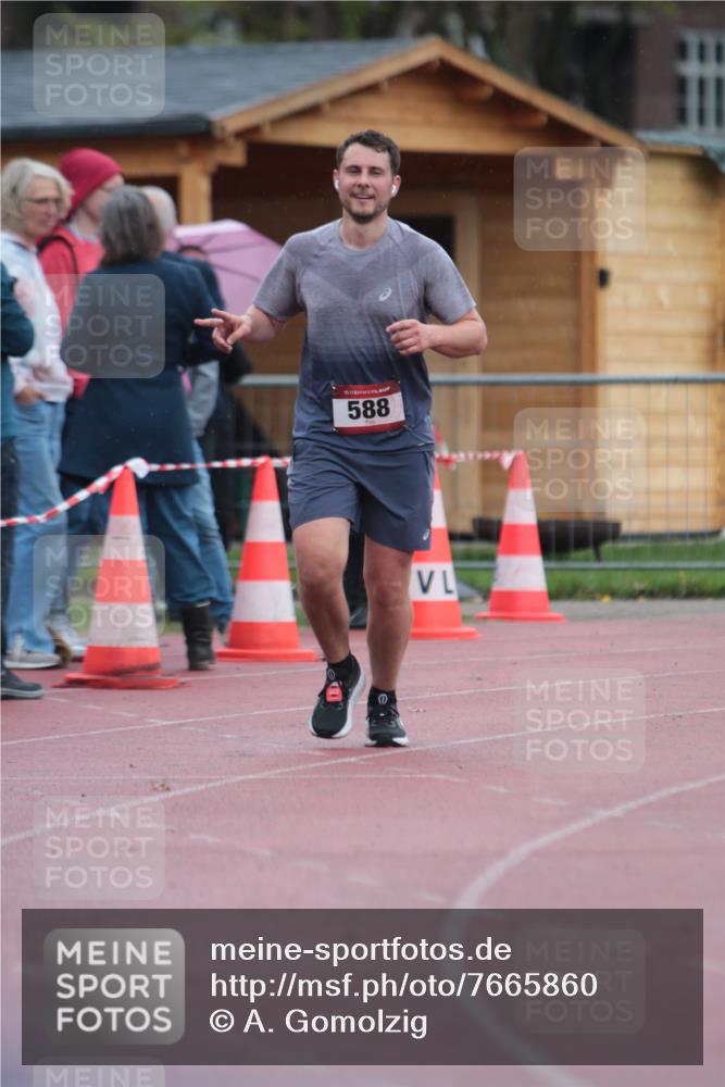 13.04.2025 - Hammer Lauf A. Gomolzig http://msf.ph/oto/7665860 13.04.2025 12:28:26 Ziel 588 meine-sportfotos.de