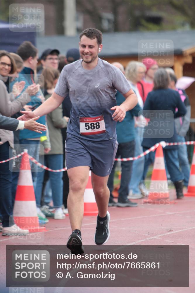 13.04.2025 - Hammer Lauf A. Gomolzig http://msf.ph/oto/7665861 13.04.2025 12:28:28 Ziel 588 meine-sportfotos.de