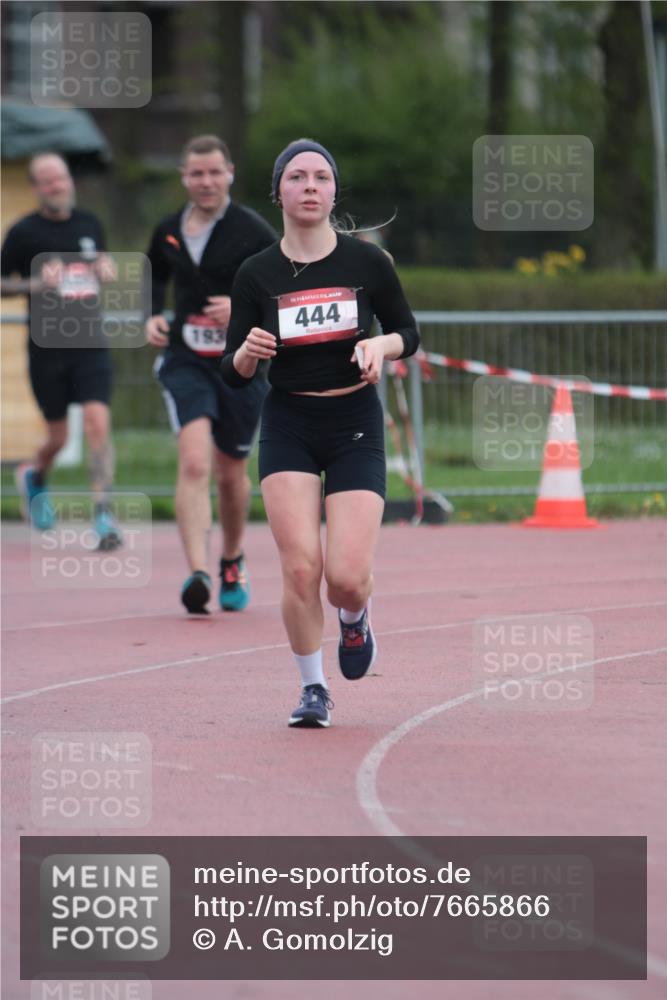 13.04.2025 - Hammer Lauf A. Gomolzig http://msf.ph/oto/7665866 13.04.2025 12:28:53 Ziel 444, 1930, 1958 meine-sportfotos.de
