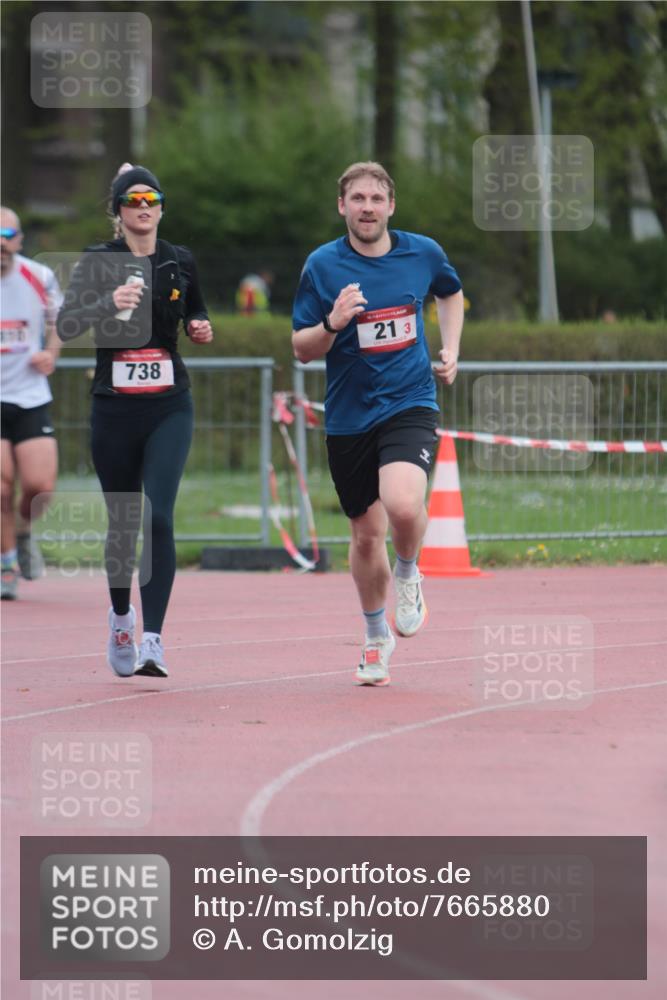 13.04.2025 - Hammer Lauf A. Gomolzig http://msf.ph/oto/7665880 13.04.2025 12:29:06 Ziel 21, 738 meine-sportfotos.de