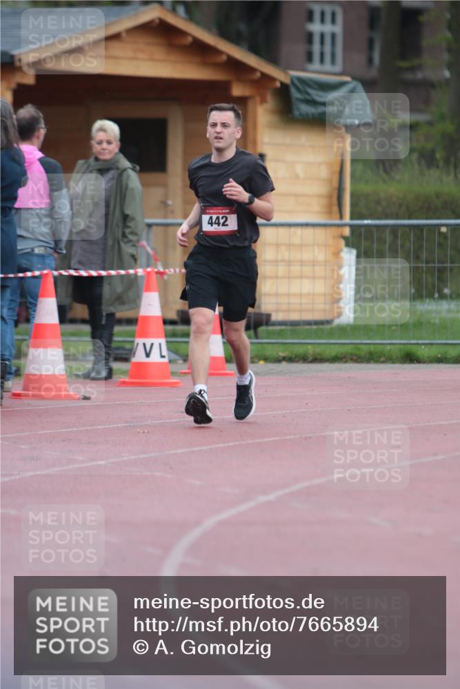 13.04.2025 - Hammer Lauf A. Gomolzig http://msf.ph/oto/7665894 13.04.2025 12:29:14 Ziel 442, 633, 1810 meine-sportfotos.de