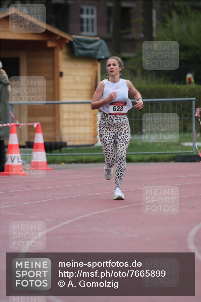 13.04.2025 - Hammer Lauf A. Gomolzig http://msf.ph/oto/7665899 13.04.2025 12:29:32 Ziel 628, 643 meine-sportfotos.de