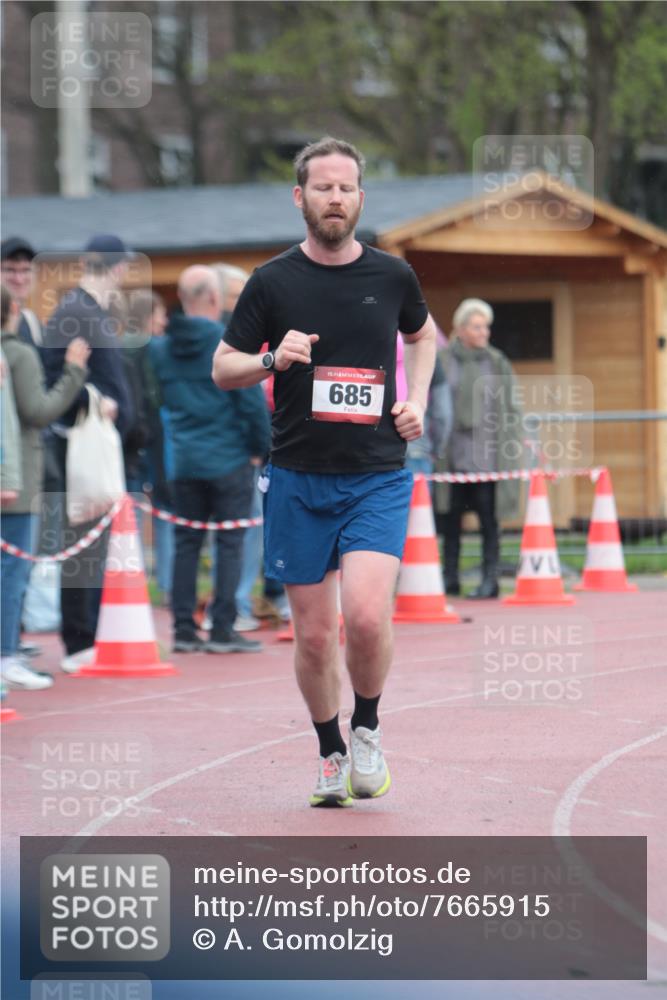 13.04.2025 - Hammer Lauf A. Gomolzig http://msf.ph/oto/7665915 13.04.2025 12:29:54 Ziel 685 meine-sportfotos.de