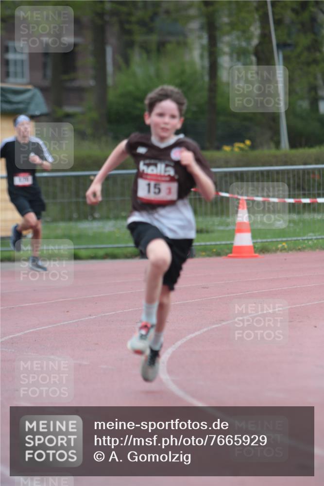 13.04.2025 - Hammer Lauf A. Gomolzig http://msf.ph/oto/7665929 13.04.2025 12:30:11 Ziel 15, 170, 320, 897 meine-sportfotos.de