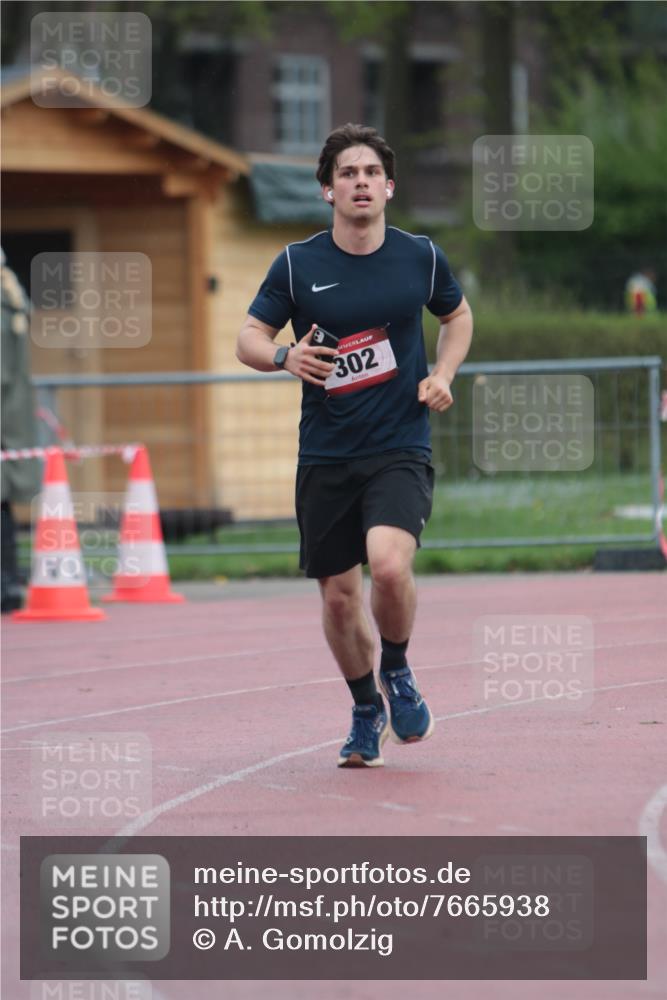 13.04.2025 - Hammer Lauf A. Gomolzig http://msf.ph/oto/7665938 13.04.2025 12:30:20 Ziel 302, 320 meine-sportfotos.de