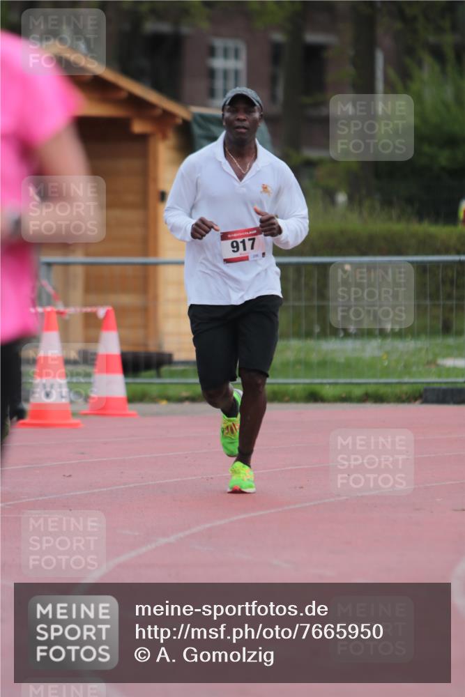 13.04.2025 - Hammer Lauf A. Gomolzig http://msf.ph/oto/7665950 13.04.2025 12:30:45 Ziel 9, 414, 917 meine-sportfotos.de