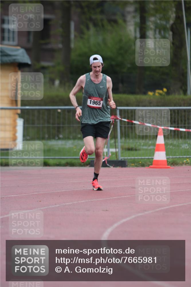 13.04.2025 - Hammer Lauf A. Gomolzig http://msf.ph/oto/7665981 13.04.2025 12:31:27 Ziel 482, 1965 meine-sportfotos.de