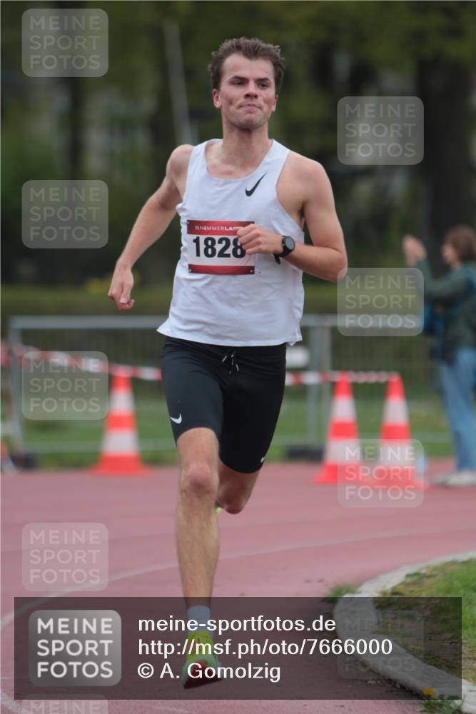 13.04.2025 - Hammer Lauf A. Gomolzig http://msf.ph/oto/7666000 13.04.2025 12:32:13 Ziel 1828, 1829 meine-sportfotos.de
