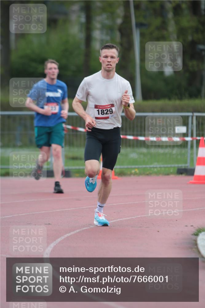 13.04.2025 - Hammer Lauf A. Gomolzig http://msf.ph/oto/7666001 13.04.2025 12:32:19 Ziel 923, 1829 meine-sportfotos.de