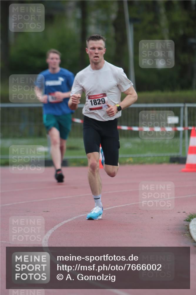13.04.2025 - Hammer Lauf A. Gomolzig http://msf.ph/oto/7666002 13.04.2025 12:32:19 Ziel 923, 1829 meine-sportfotos.de