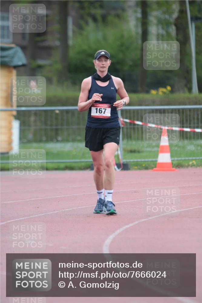 13.04.2025 - Hammer Lauf A. Gomolzig http://msf.ph/oto/7666024 13.04.2025 12:33:05 Ziel 167, 456, 1945 meine-sportfotos.de