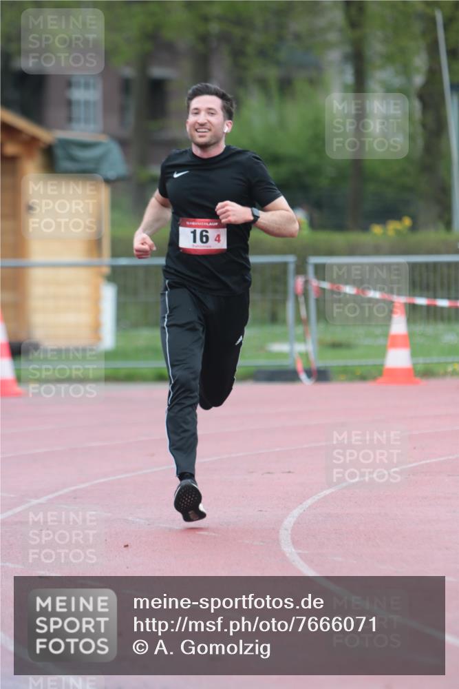 13.04.2025 - Hammer Lauf A. Gomolzig http://msf.ph/oto/7666071 13.04.2025 12:34:31 Ziel 16, 1086 meine-sportfotos.de