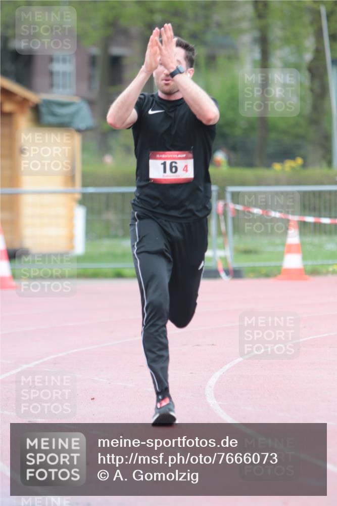 13.04.2025 - Hammer Lauf A. Gomolzig http://msf.ph/oto/7666073 13.04.2025 12:34:31 Ziel 16, 1086 meine-sportfotos.de