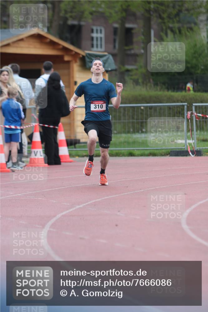 13.04.2025 - Hammer Lauf A. Gomolzig http://msf.ph/oto/7666086 13.04.2025 12:35:09 Ziel 310, 1098 meine-sportfotos.de