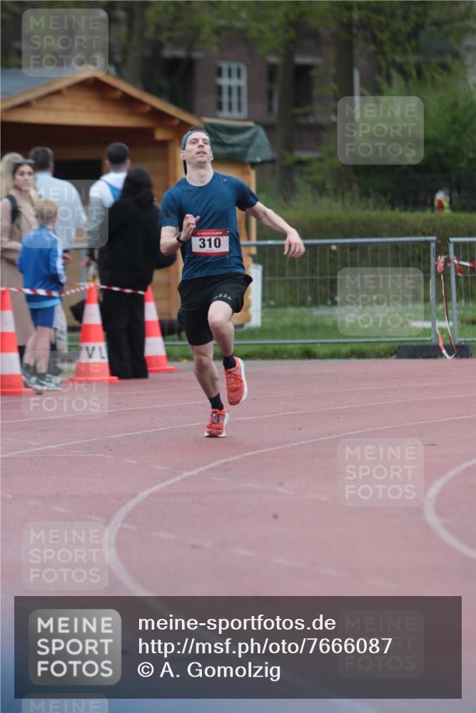 13.04.2025 - Hammer Lauf A. Gomolzig http://msf.ph/oto/7666087 13.04.2025 12:35:10 Ziel 310, 1098 meine-sportfotos.de