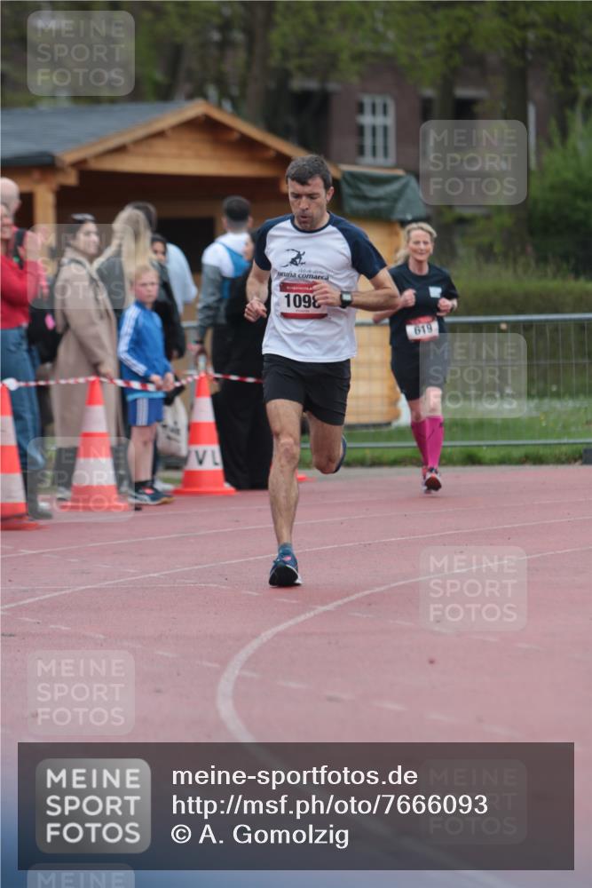 13.04.2025 - Hammer Lauf A. Gomolzig http://msf.ph/oto/7666093 13.04.2025 12:35:14 Ziel 927, 1098 meine-sportfotos.de