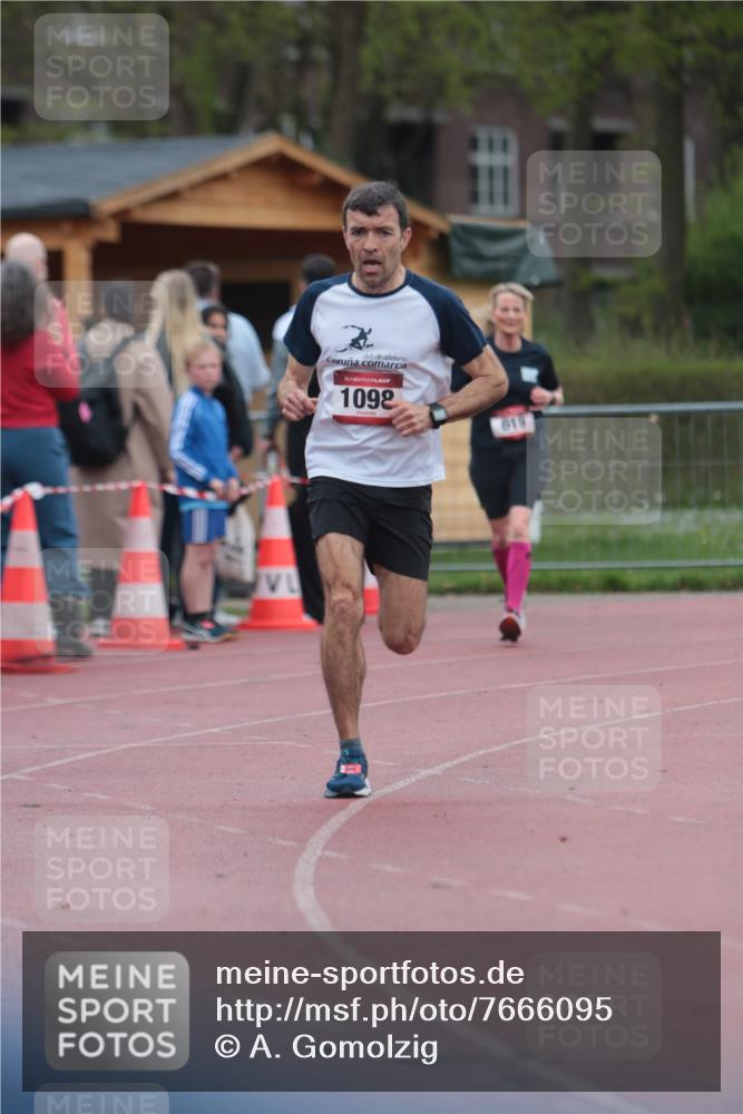 13.04.2025 - Hammer Lauf A. Gomolzig http://msf.ph/oto/7666095 13.04.2025 12:35:15 Ziel 927, 1098 meine-sportfotos.de