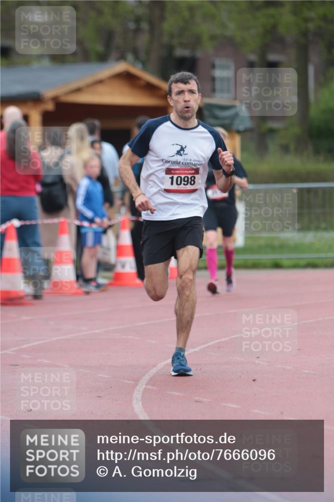 13.04.2025 - Hammer Lauf A. Gomolzig http://msf.ph/oto/7666096 13.04.2025 12:35:15 Ziel 927, 1098 meine-sportfotos.de
