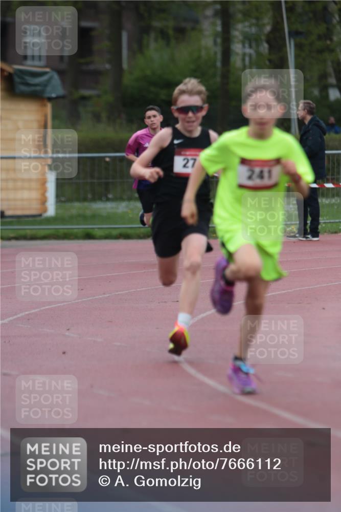 13.04.2025 - Hammer Lauf A. Gomolzig http://msf.ph/oto/7666112 13.04.2025 12:35:31 Ziel 127, 241, 274, 315, 1892 meine-sportfotos.de