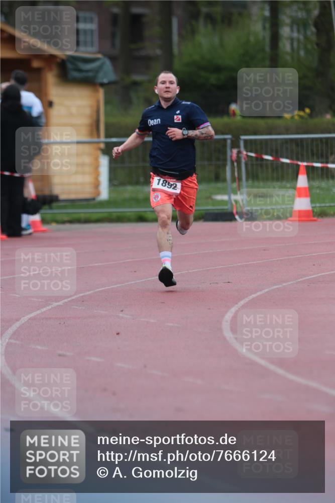 13.04.2025 - Hammer Lauf A. Gomolzig http://msf.ph/oto/7666124 13.04.2025 12:35:37 Ziel 127, 1892 meine-sportfotos.de